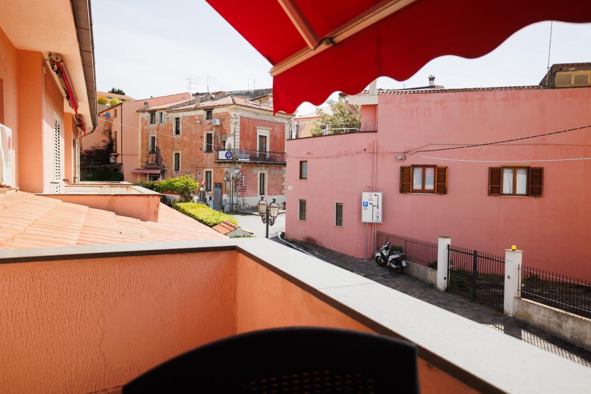 Ferienwohnung The Lemon Tree House Scalea Exterior foto