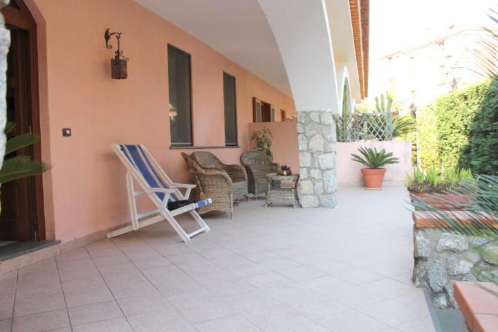 Ferienwohnung The Lemon Tree House Scalea Exterior foto